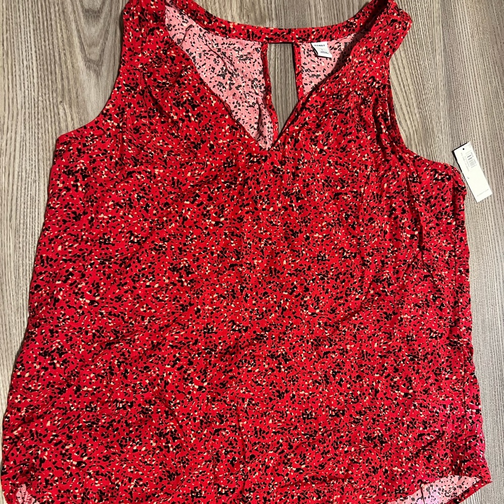 Women’s Red & Black Printed Top